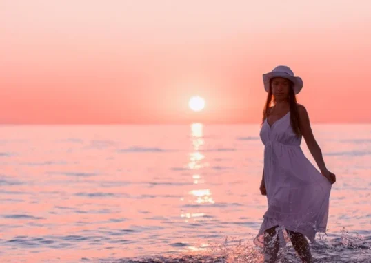 7 Mistakes First-Time Solo Travelers Make That Experienced Nomads Never Repeat in 2026